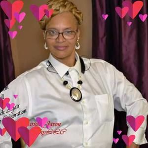 Meet your Posher, Connie